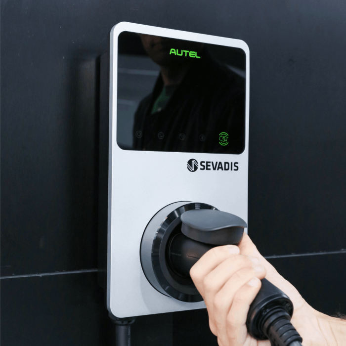 Sevadis MaxiCharger Untethered 7kW-Wifi -Silver